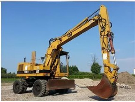 CATERPILLAR 212