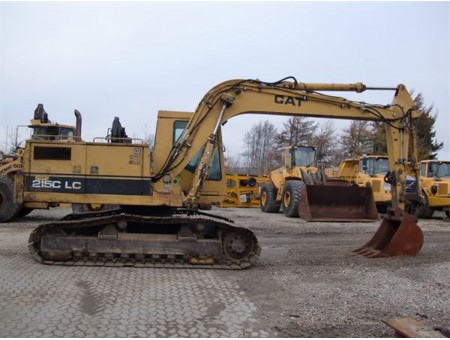 CATERPILLAR 215 CATERPILLAR 215