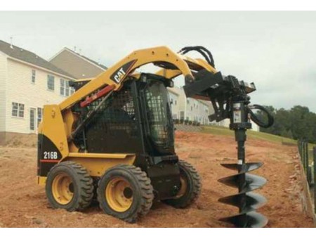 CATERPILLAR 216B2